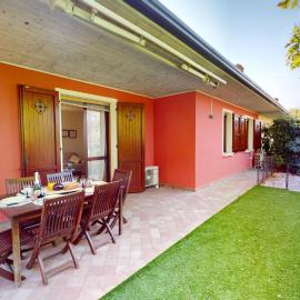 Villa Arcoiris By Bookinggardalake