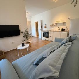 Apartmant SEASIDE - great location, 2 min from beach, sunny terrace