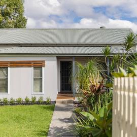 Annie's Cottage - Relaxed Stay in Lake Macquarie