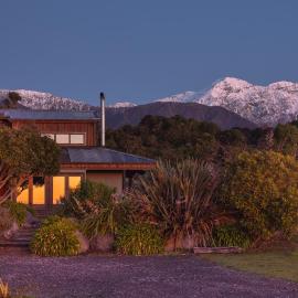 Straw bale house by the sea, Kaikoura