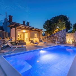 Beach Front Home In Novi Vinodolski