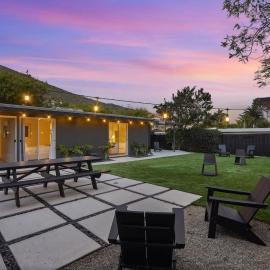 Malibu Beach House by Stay Awhile Villas โรงแรมในมาลิบู