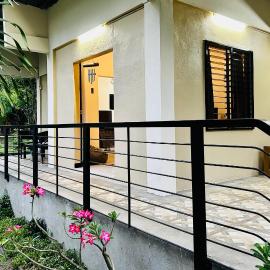 Andrei Holiday House, хотел в Calapan