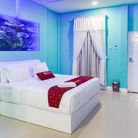 RedDoorz Premium Hotel Sopo Holong Sibolga, hotel en Sibolga