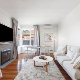 Bentleigh East House by Ready Set Host