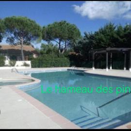 Petite maison à la campagne barbecue détente, hotel Forcalqueiret városában