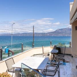 LIVAS Corinth Seaside Family Apartment, hotel a Corint