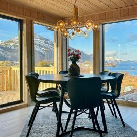 Premium Chalet with Grand View