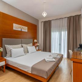 Del Mar Sithonia Studios&Apartments, hotel in Neos Marmaras