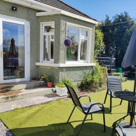Hidden Hearts Self Catering Accommodation & Hottub، فندق في روس كري