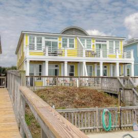Banana Cabana by Carolina Beach Realty, hotel sa Kure Beach