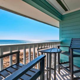 Boardwalk 301 by Carolina Beach Realty, hotel in Carolina Beach