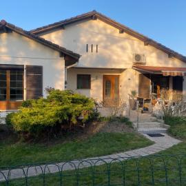 Maison de la tranquillité 12 personnes maxi avec Spa, hotel a Doncières