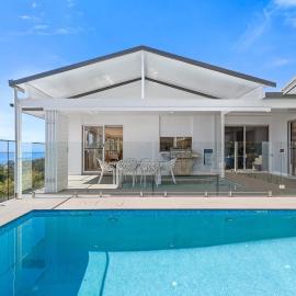 Vista Port Stephens - Luxurious Coastal Retreat, hotelli kohteessa Corlette