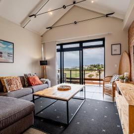 Salt & Serenity on Sea By Jono & Erik, hotel in Jeffreys Bay