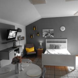 Apartman Lastovicka , stay with mountain view ,free parking and few steps to the shop