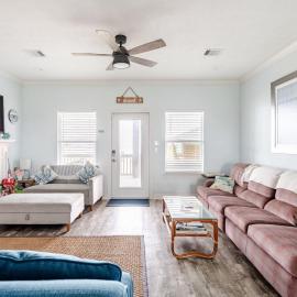 Gulf View 3BR 2BA Steps to Beach 2 King Beds