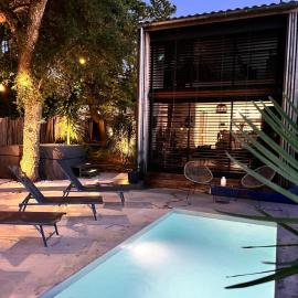 Modern Villa Close to Beach – hotel w mieście Tarnos