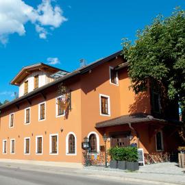 Landgasthof zum Erdinger Weissbräu, хотел в Розенхайм