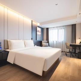 Atour Hotel Dalian Donggang Business District Harbor Plaza