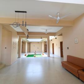 Parin Hotel And Resort, hotel in Ratnagiri
