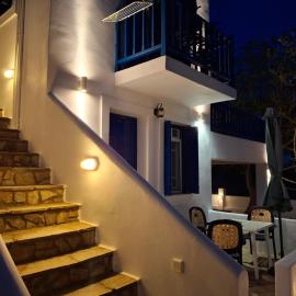 RESTIA Beachfront: Ayios Petros şehrinde bir otel