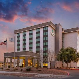 Embassy Suites by Hilton El Paso, khách sạn ở El Paso