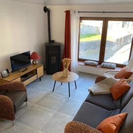 Gite Le Petit Nid - 3 chambres – hotel w mieście Couvin
