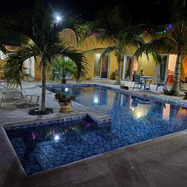 Hôtel Colibri Lac Rose, khách sạn ở Niaga