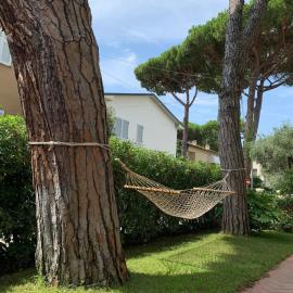 Charming apartment just two steps from the sea, hotel in Lido di Camaiore