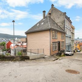 BB Apartments I 4 Spacious Bedrooms in City Centre, hotel di Bergen