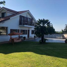 Villa Güezmes โรงแรมในโซโม