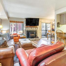 Walk to Shops & Eats: Mammoth Lakes Condo w/ Pool