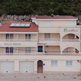 Villa Green Hema، فندق في نيوم