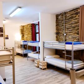 Albergue San Lázaro, hotelli kohteessa Sarria