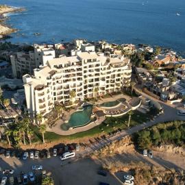 Romantic Escape with view of the iconic Cabo arch!