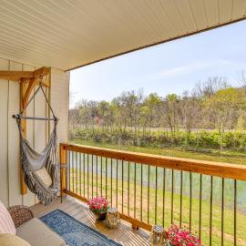 Walk to Branson Landing: Condo w/ Resort Amenities