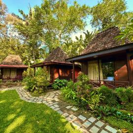 Puunee Wild River Villa's Borobudur, hotel sa Borobudur