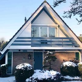 Holiday villa walking distance to North sea beach