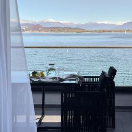 Aquavista Residence - Lake & Poolside Vacation Homes