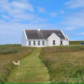 Belmullet Beach House Retreat, hotel Belmulletben