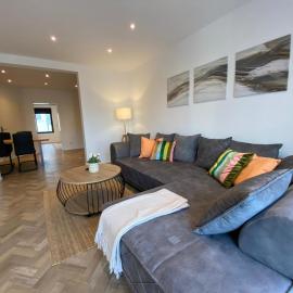 Moderne Masionette Wohnung โรงแรมในซีกบวร์ก