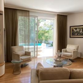 Elegant, villa with pool in Athens Riviera