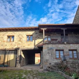 Casa acogedora en pueblo de montaña, Hotel in Loma Somera