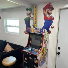 Miramar Retreat Arcade Game Room King Bed 25 Min to Hollywood Beach – hotel w mieście Miramar