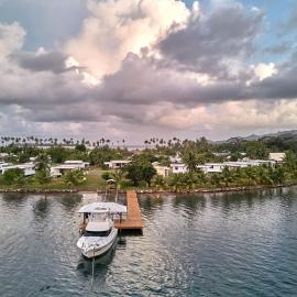 Marina Village Raiatea، فندق في Taputapuapea