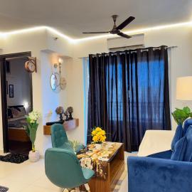 Harmony Heights By Royal Rooms, Hotel in Noida