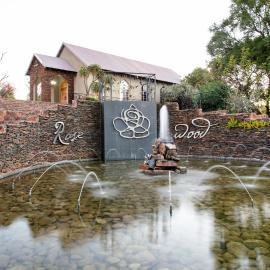 Rustenburg में, होटल Rosewood Country Hotel