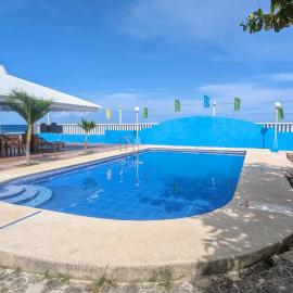 The Lighthouse Resort – hotel w mieście Oslob
