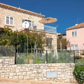 Seaside Apartment Franica, hotel a Vela Luka